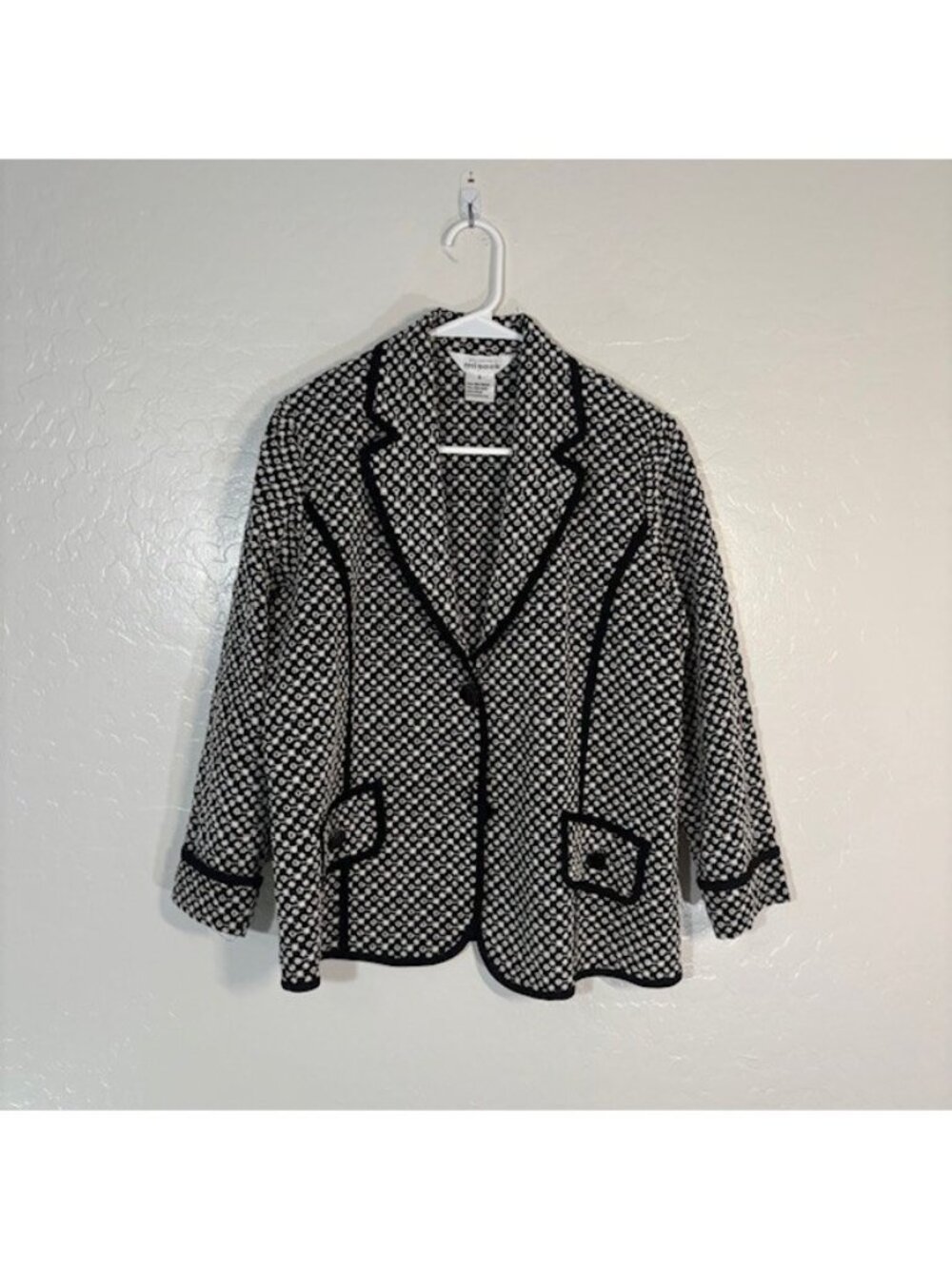 Misook Cardigan Jacket Womens Large Embroidered Black White Art Two Button